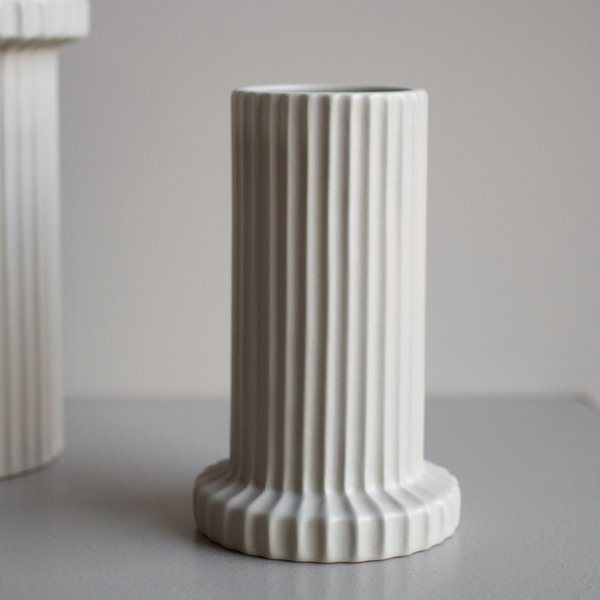 Stripe vase, sandy mole