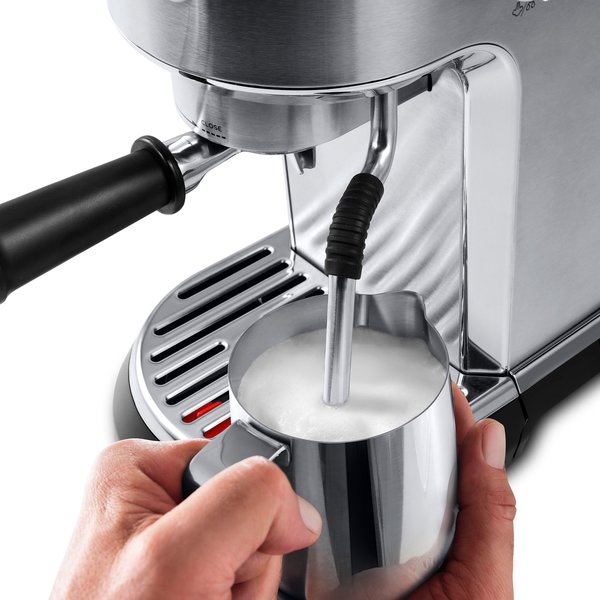 DeLonghi EC900.M espressomaskin fra DeLonghi Gratis Levering