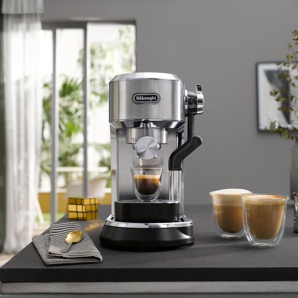 Bestil DeLonghi EC950.M espressomaskine fra DeLonghi