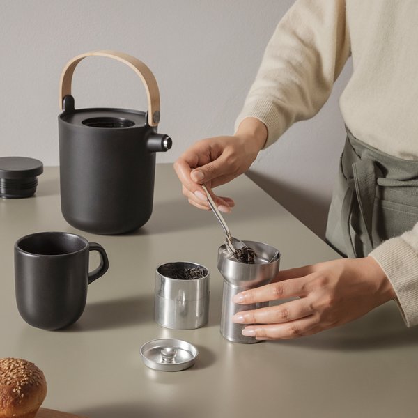 Nordic Kitchen termokande til te, 1 liter, sort