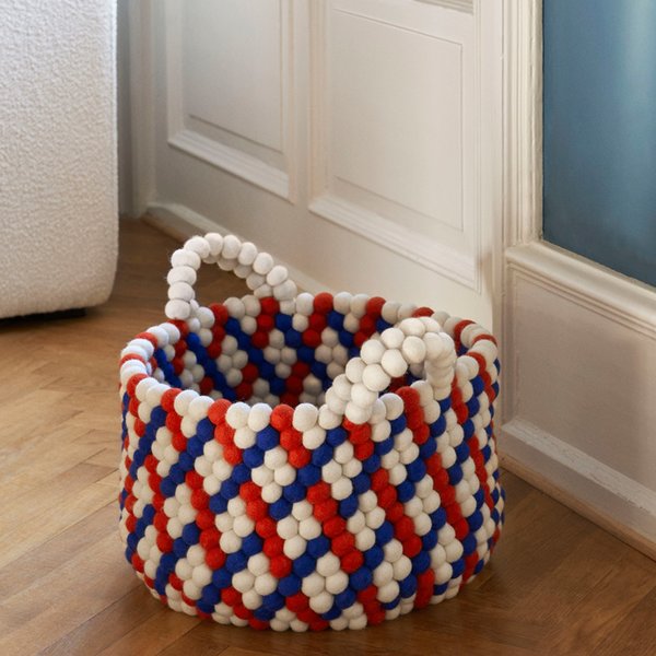 Perleoppbevaringskurv med håndtak, red basket weave