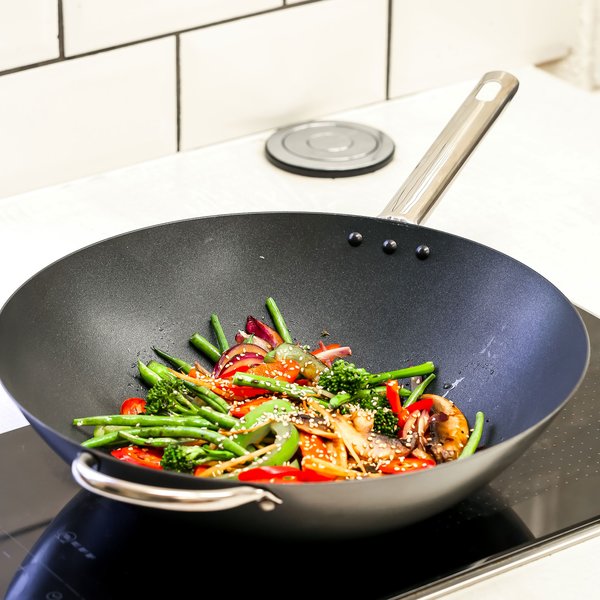Professionell wok kolstål 35,5 cm Non-stick