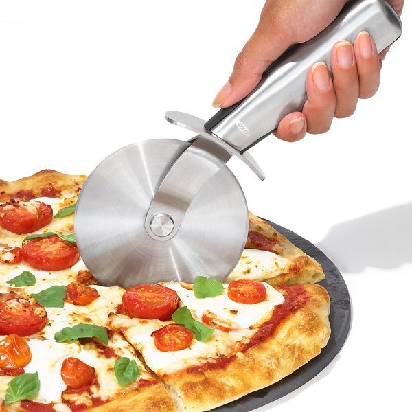 Pizzahjul, stål fra OXO » Skærer ubesværet