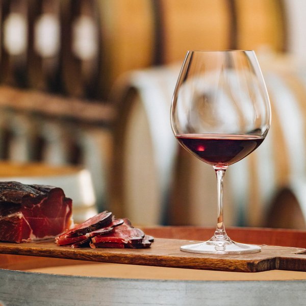 Bestil Regnbue Sammensætning Køb Vinum Pinot Noir/Burgundy Vinglas 70 cl fra Riedel
